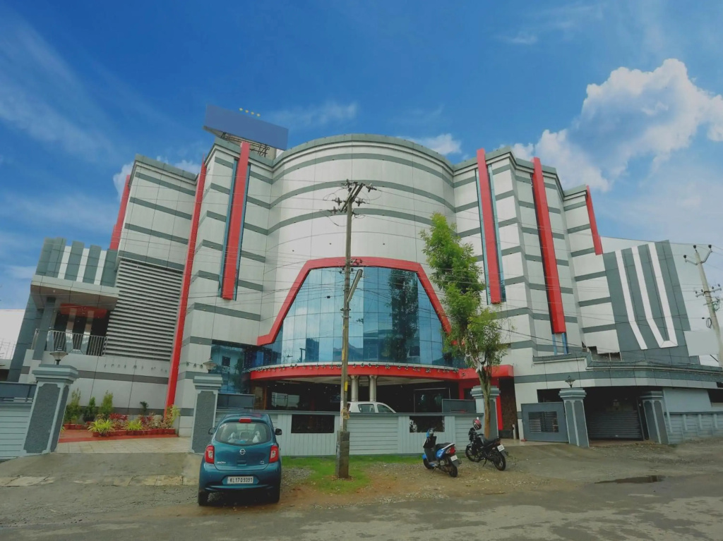 Capital O 14702 Kovilakam Residency