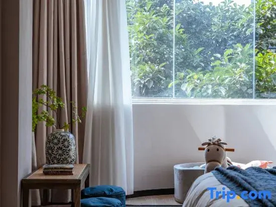 Standard Double Family room (full double bed)