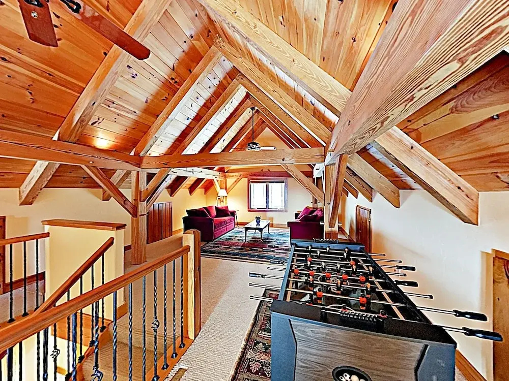 New Listing! Huge Lake-view Haven W/ 2-car Garage 3 Bedroom Cottage - фото 13