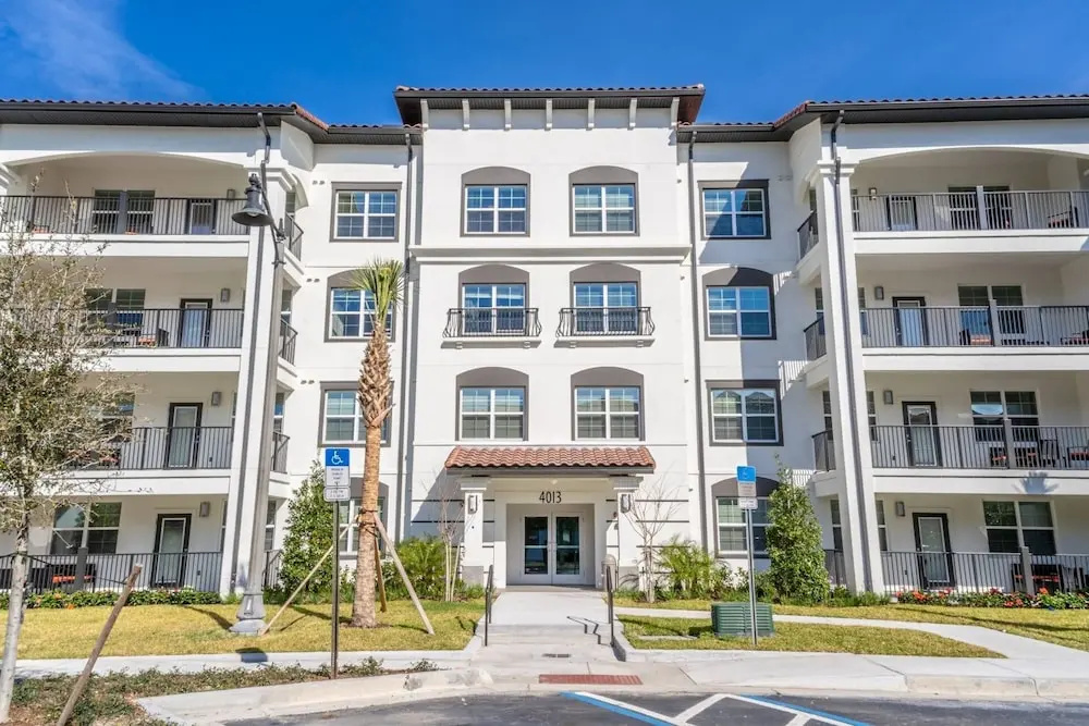 4013 201 Vista Cay