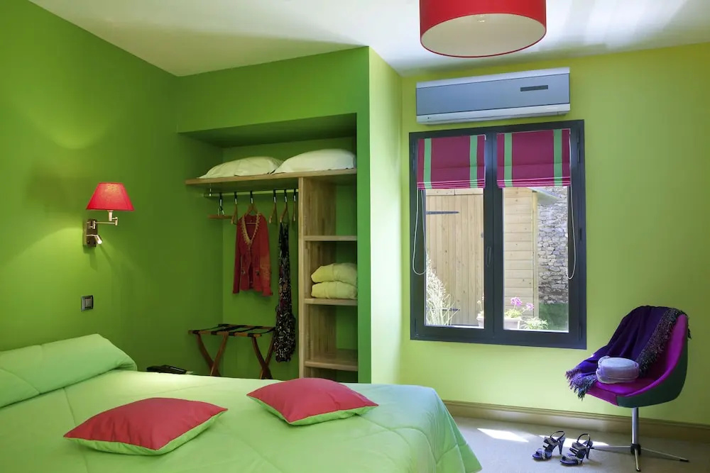 Voir la photo 4 — Ô en Couleur