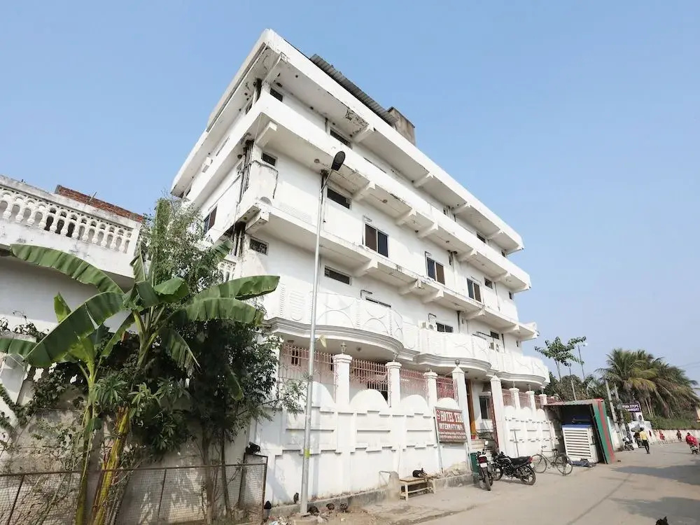 OYO 4181 Hotel Thai International