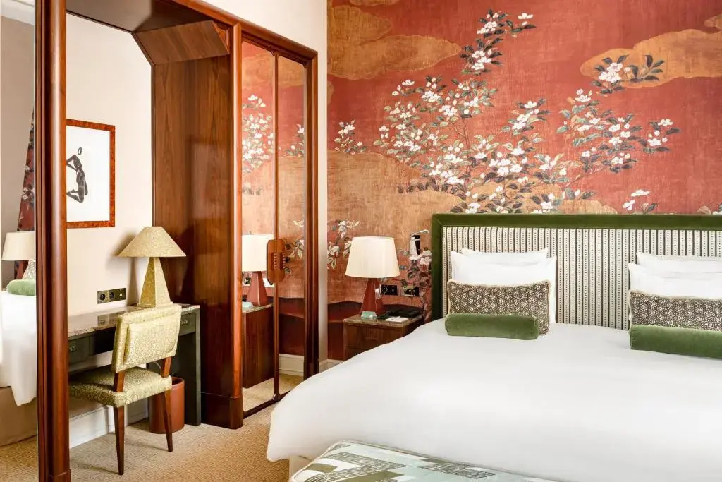 Saint James Paris - Relais & Chateaux 81