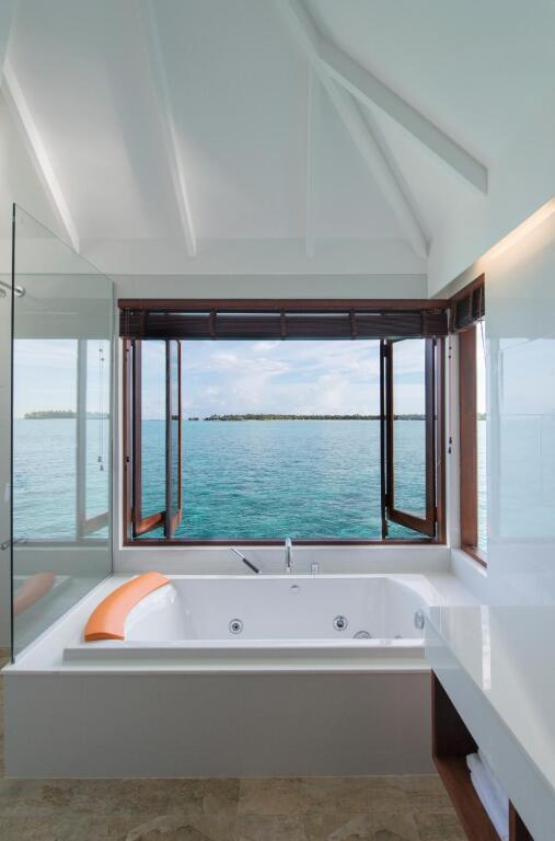 Summer Island Maldives
