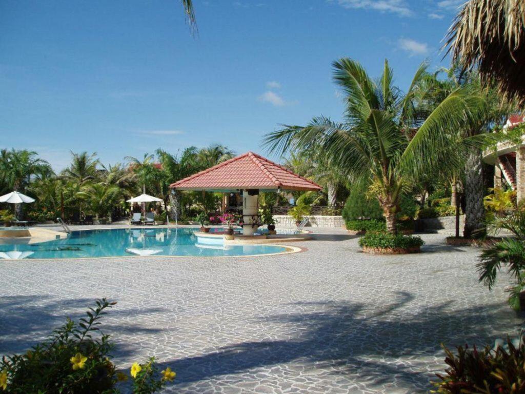 Ocean Star Resort