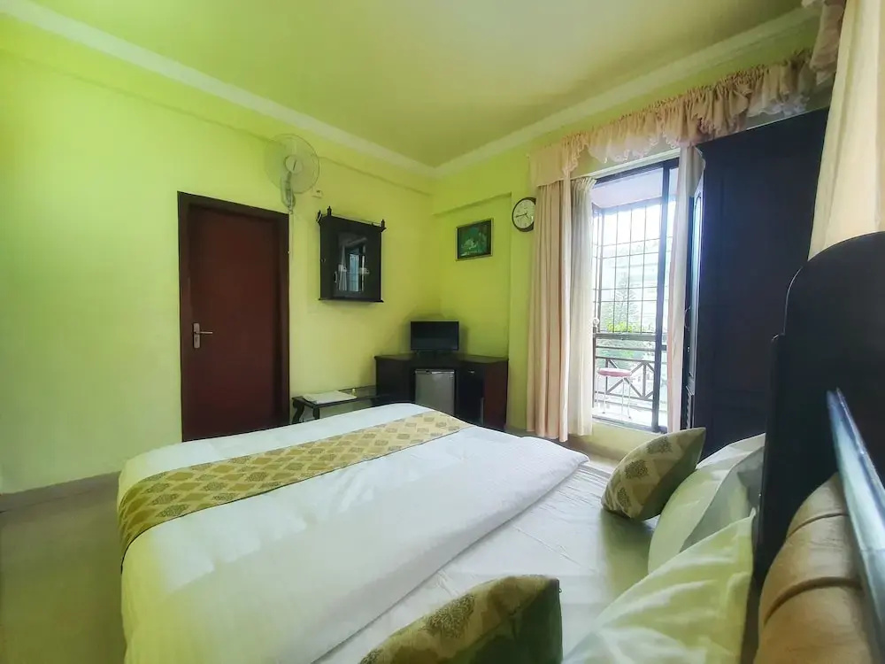 Standard Double room (full double bed)
