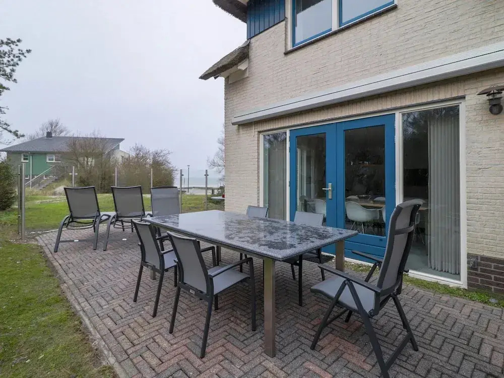 Modern Villa in Makkum With Garden