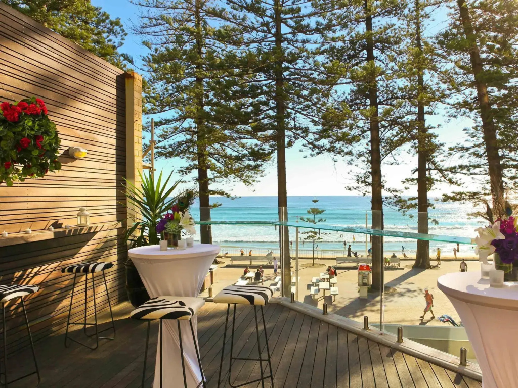 Beach & Waterfront
