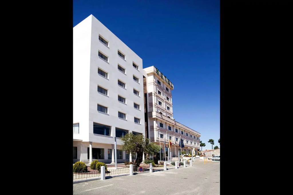 Hotel Sercotel Cuatro Postes