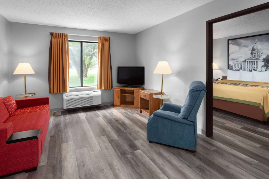 Hotel photo 11