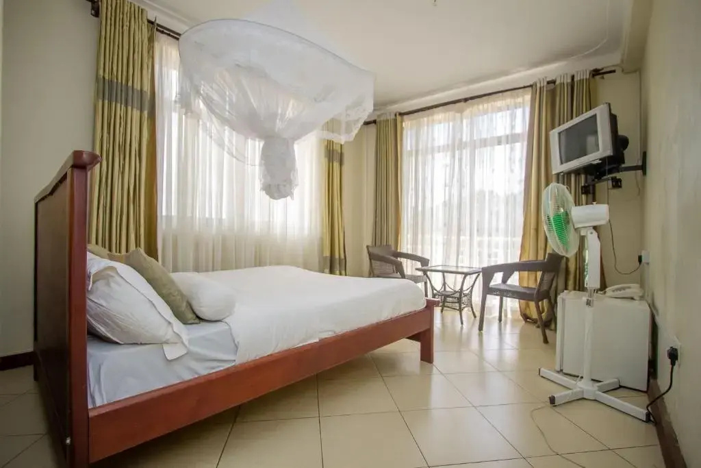 Tiptone Hotel - Chambres