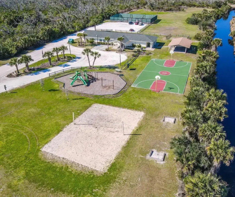 Luxury Retreat With Pool in Palm Coast