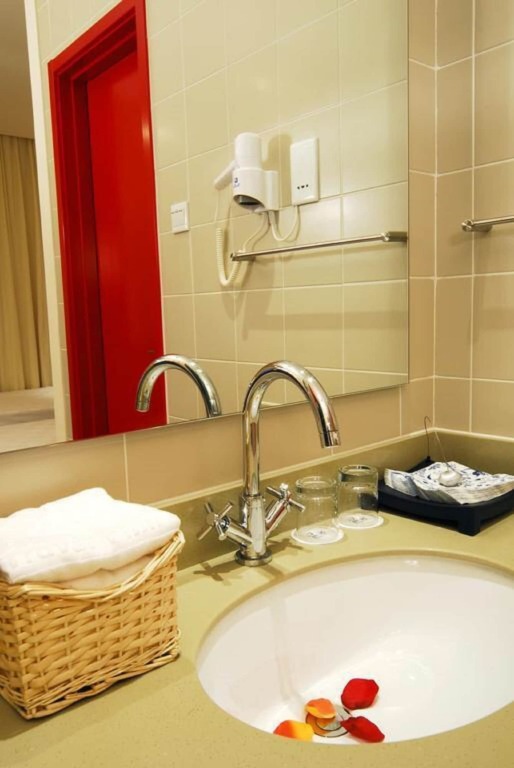 Traveler Inn Huaqiao Beijing Hotel by null