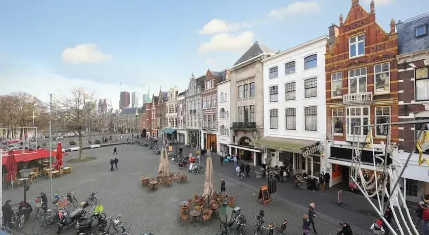 Short Stay Plaats 16C