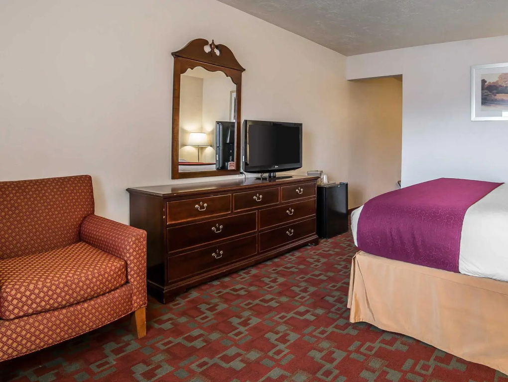 Standard Double room with view (full double bed)