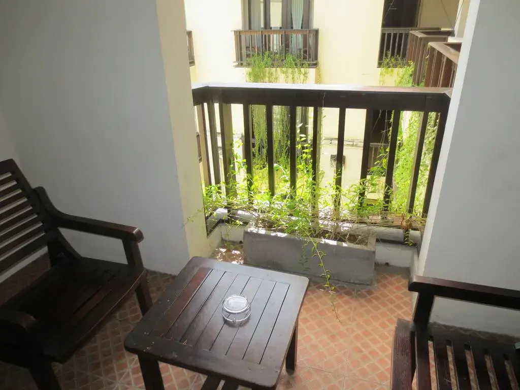 Balcony & Terrace