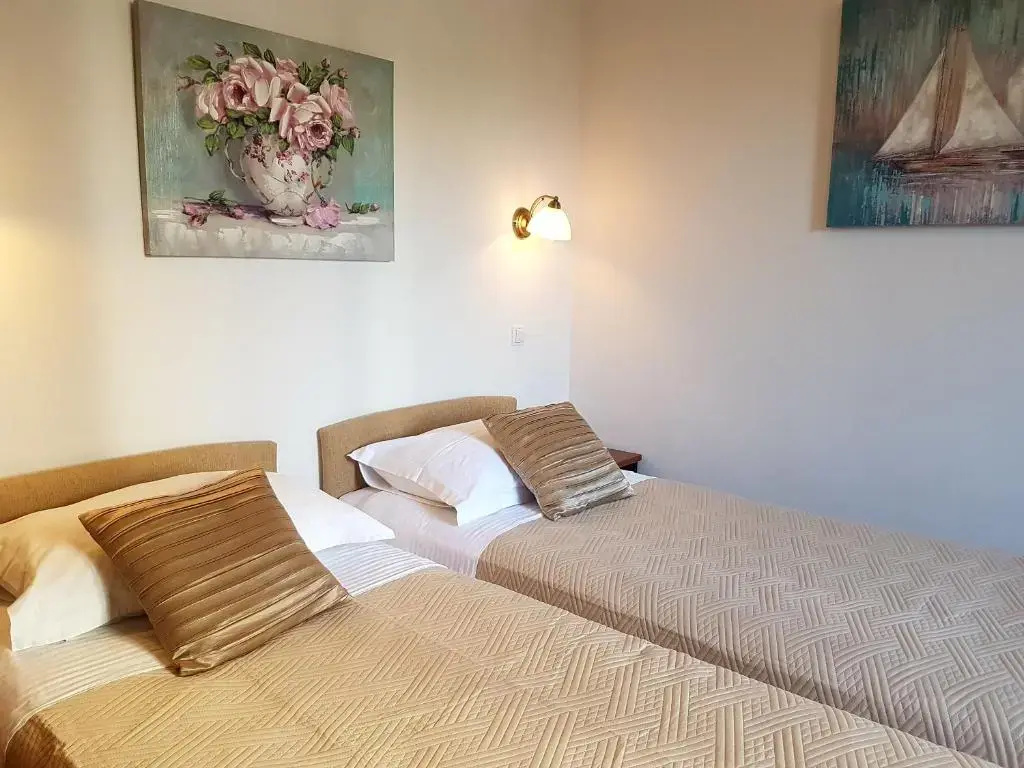 Hotel Vila Tina - Chambres