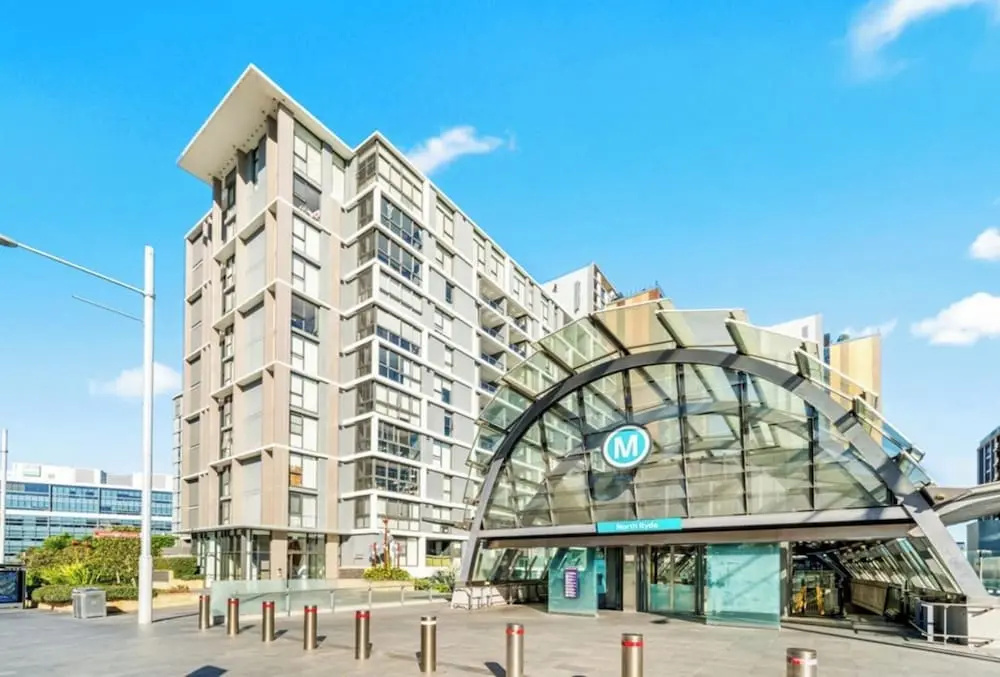 Skyline 2BR Apt Near Metro Ryde