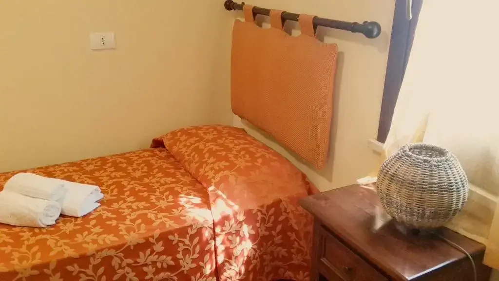 Economy room