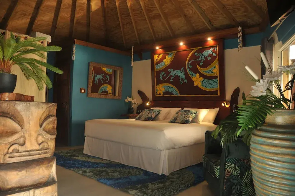 Luxury Double room (full double bed)