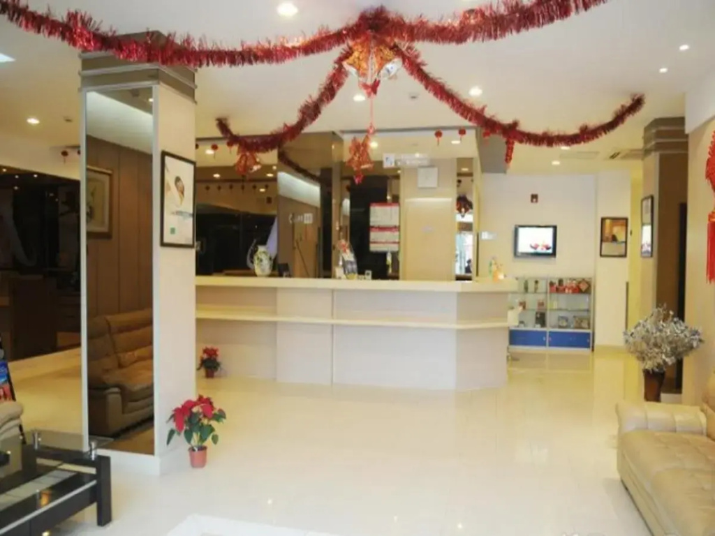 Lobby & Reception