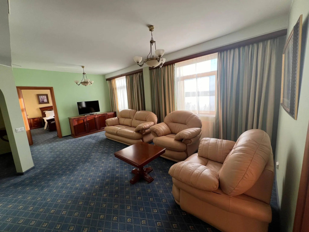 3 Bedrooms Premium Suite