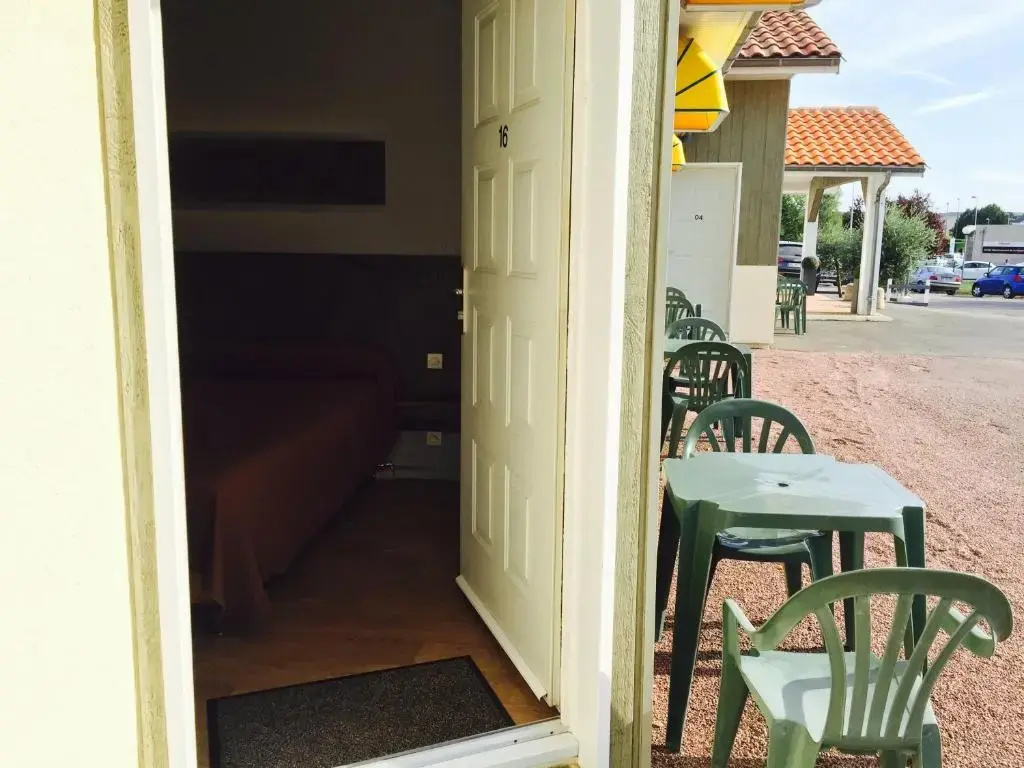 Balcony & Terrace