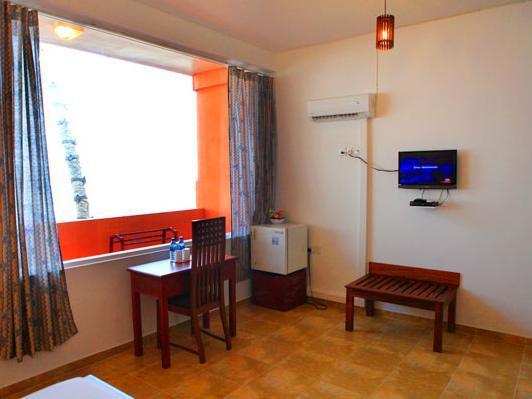 Roy Villa Beach Hotel