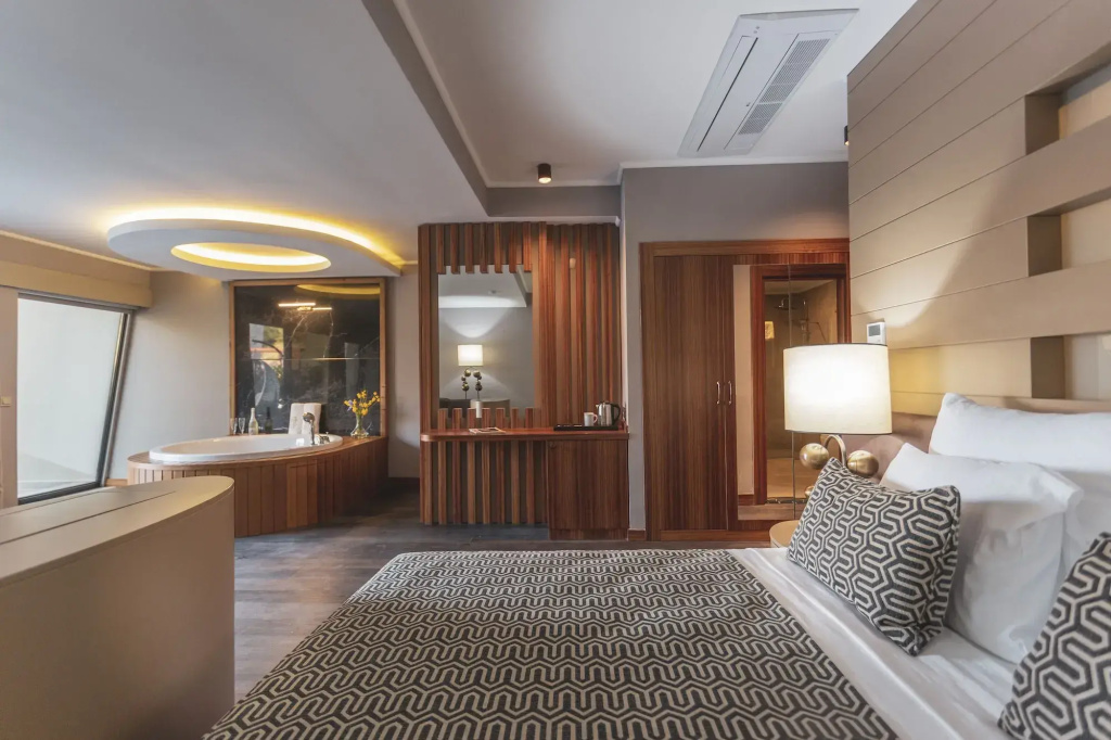 Orka Cove Hotel Penthouse & Suites - Adults Only — фото