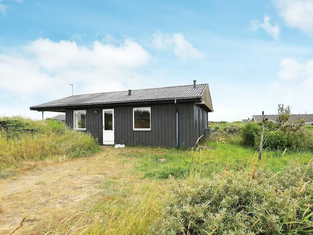 Serene Holiday Home in Hjørring With Terrace - фото 4