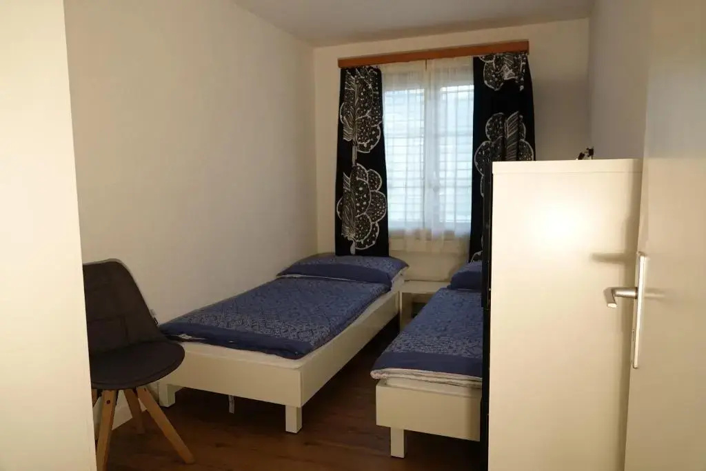 3 Bedrooms Apartment