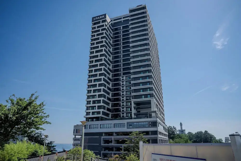 More Than Sokcho Lighthouse Branch