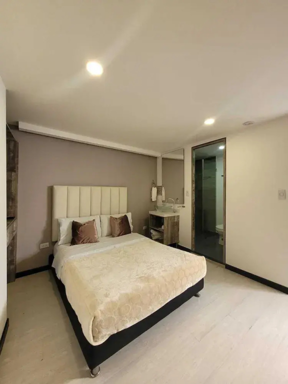 Economy room