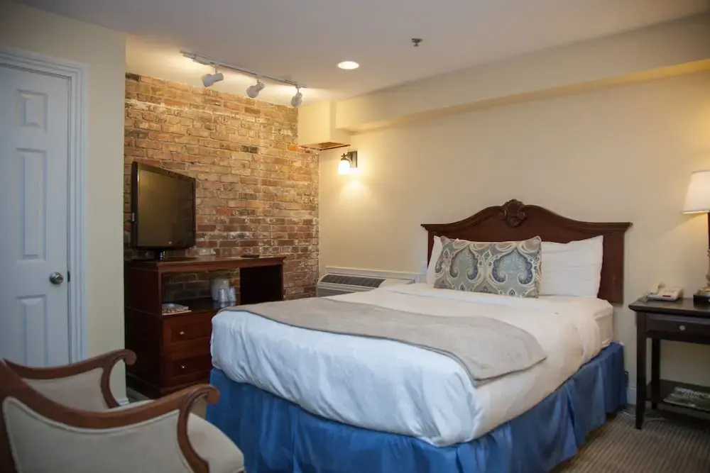 Hotel St. Pierre®, a French Quarter Inns® Hotel - Chambres