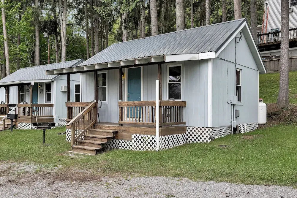 1 Bedroom Cottage with balcony and with partial view