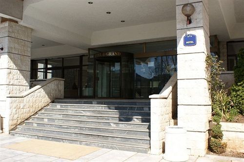 Hotel Grand by null