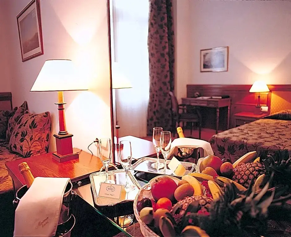 Minerva Premier Hotel - Chambres