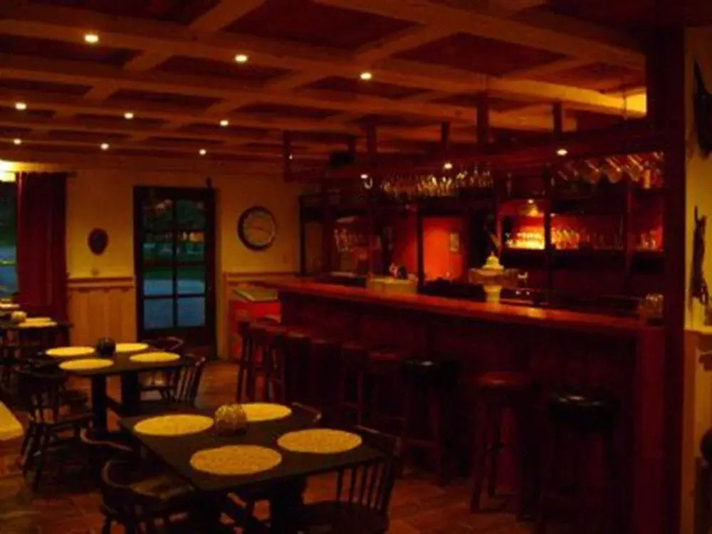 Food & Beverage
