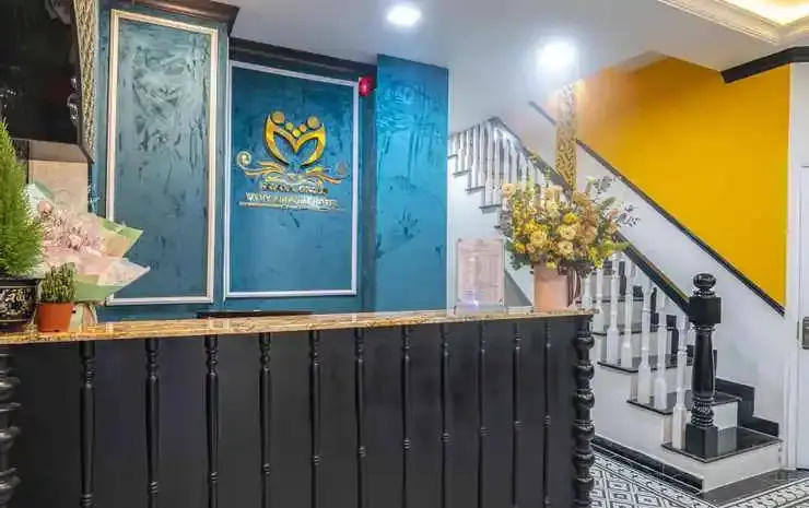 Lobby & Reception