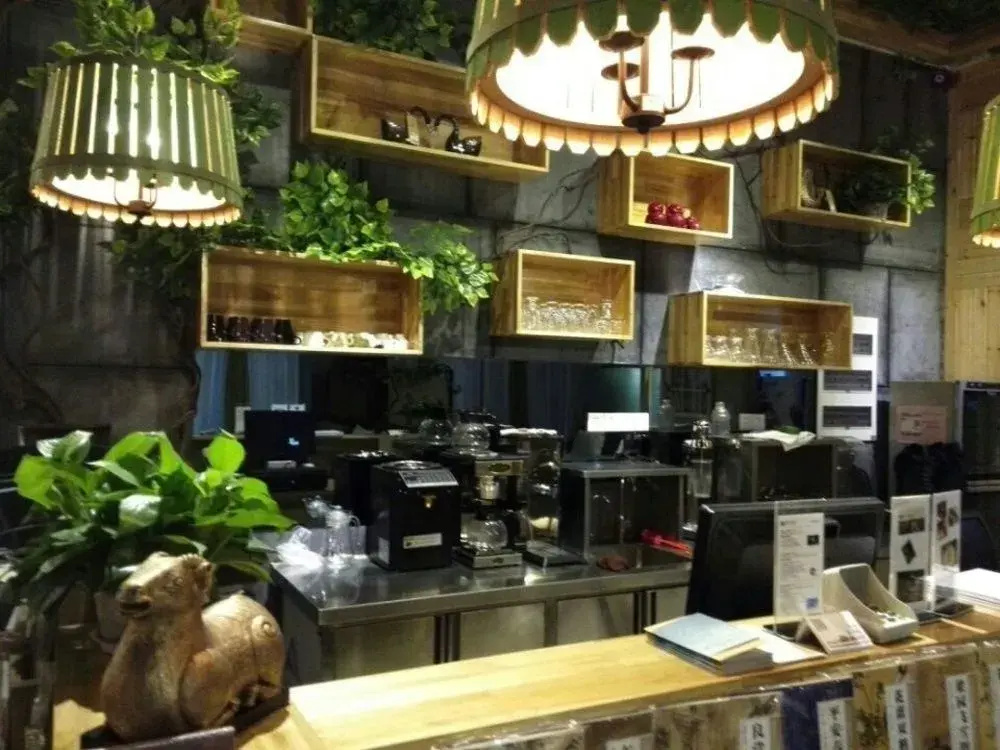 Food & Beverage