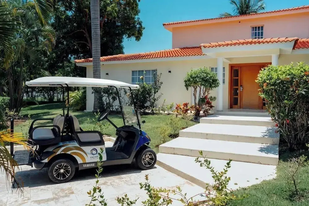 Crown Villas at Lifestyle — Villas Only | Mandatory All-Inclusive Paid at Resort