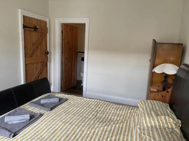 3 Bedrooms Cottage