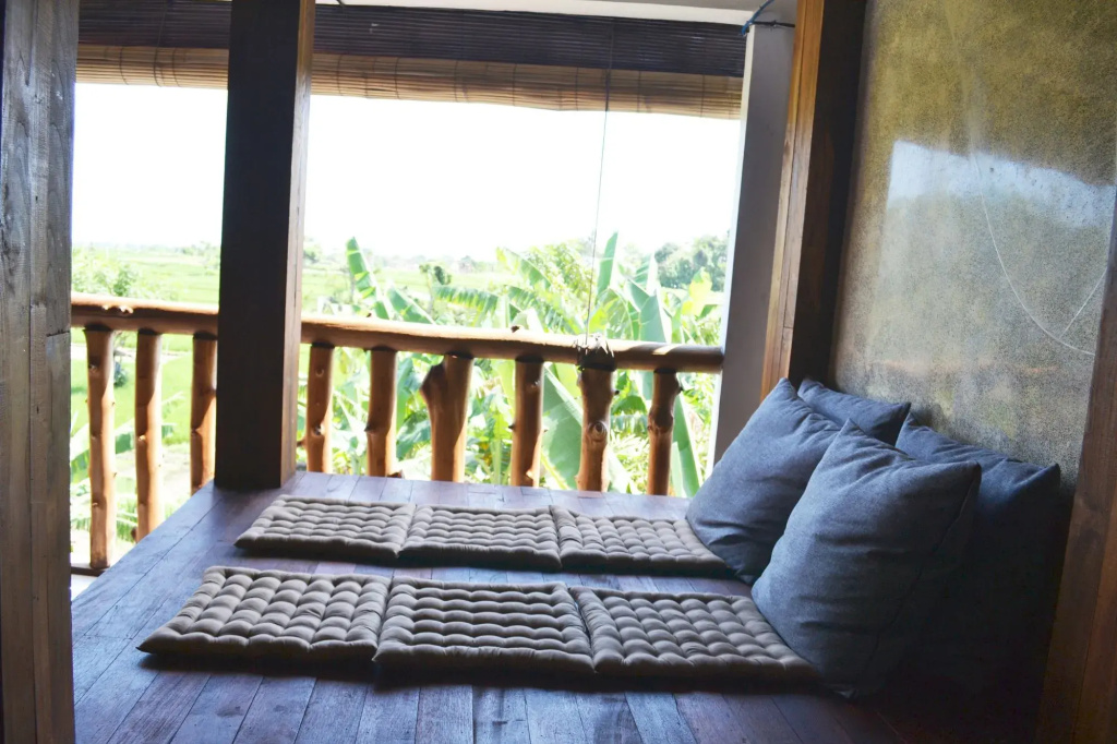 Balcony & Terrace