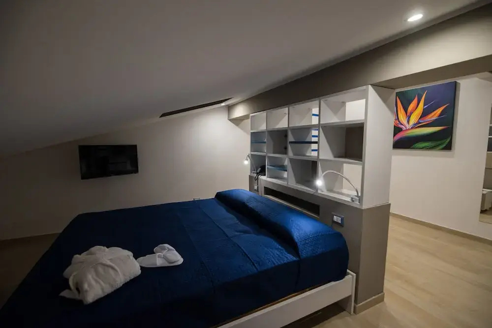 Economy room