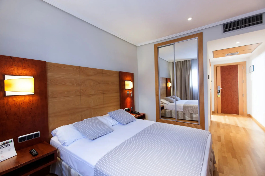 Hotel Sercotel Gran Fama - Général