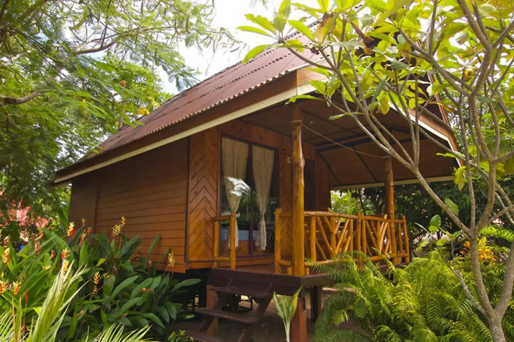 Palm Leaf Resort
