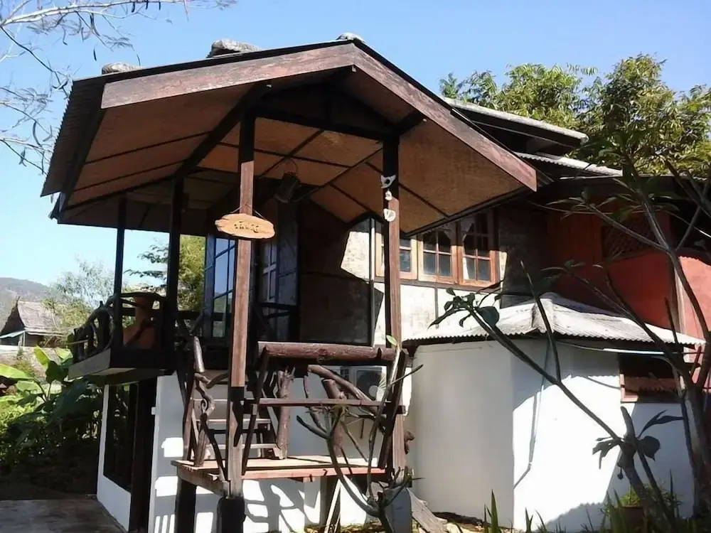 Economy Quadruple room with balcony