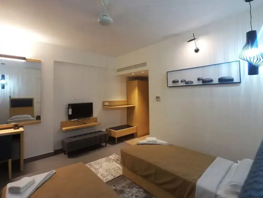 Executive room with city view
