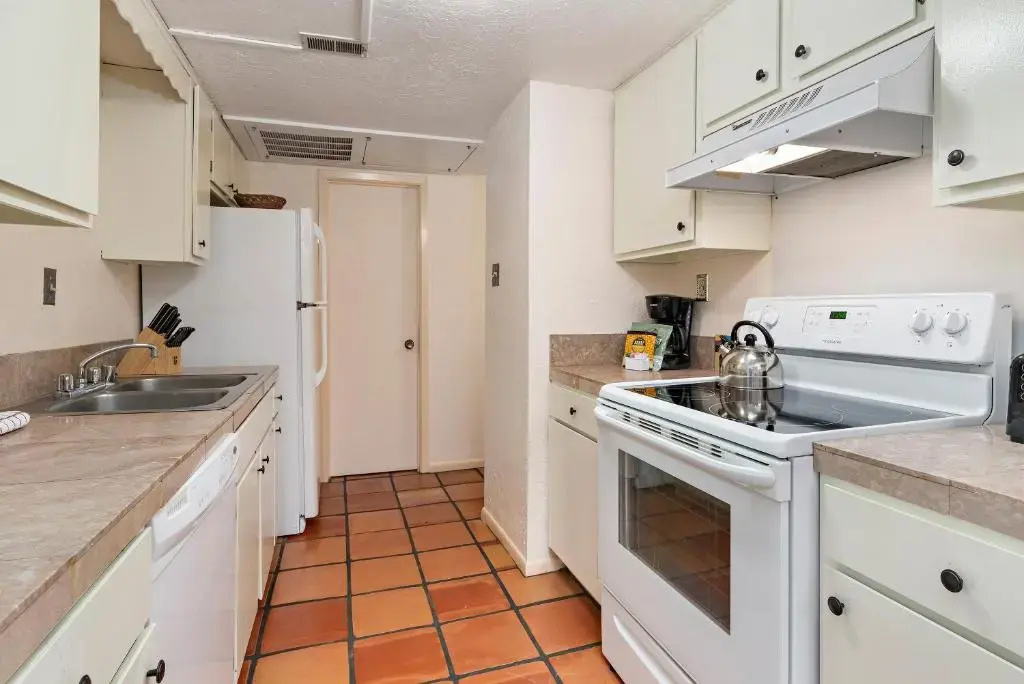 Fort Marcy Hotel Suites by All Seasons Resort Lodging - Chambres