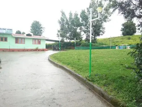 S & S Holiday Home